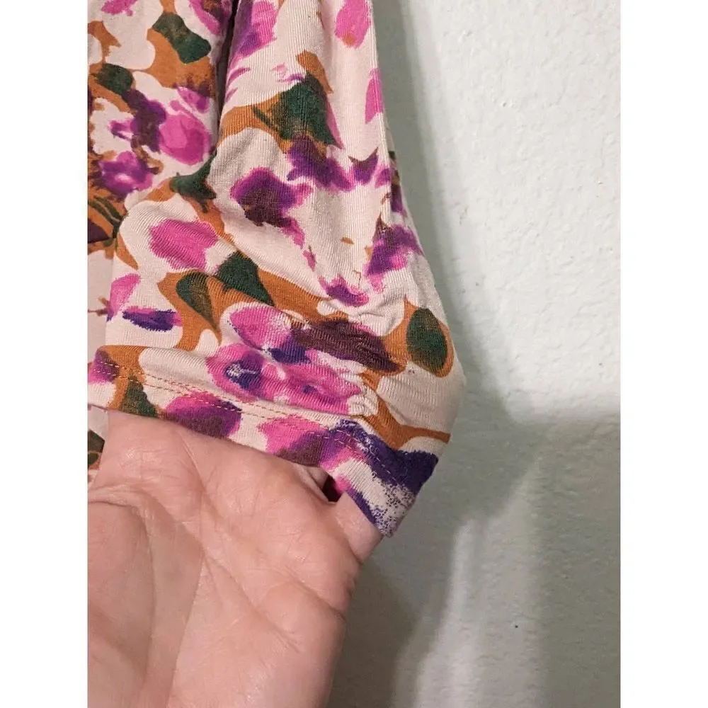 Cabi Women's Multi-color Floral V-neck Knee‎ Length Dress Pink Small Style 110
